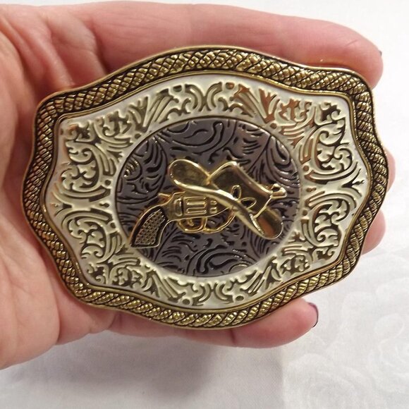 Western Hat and Revolver Southwestern Style Belt Buckle - Picture 10 of 11